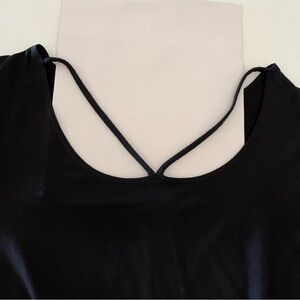 NWOT Kut From The Kloth Black Long Sleeved Tunic with Front Criss Cross Straps L